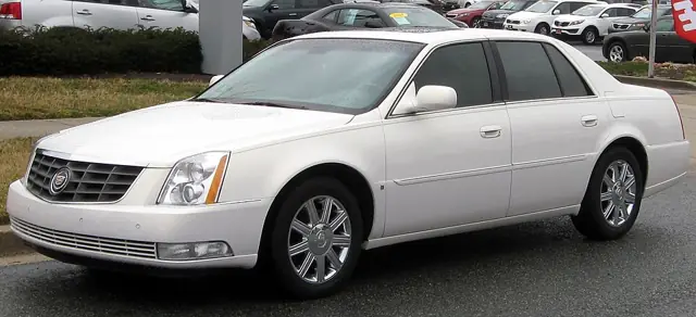 2010–2011 Cadillac DTS